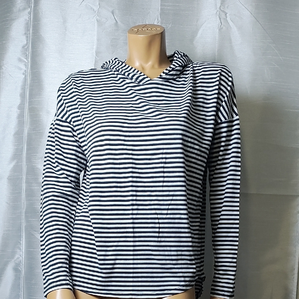 Volcom Black‎ and White Striped Hoodie